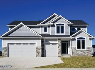 2650 SE Willowbrook Dr, Waukee, IA 50263