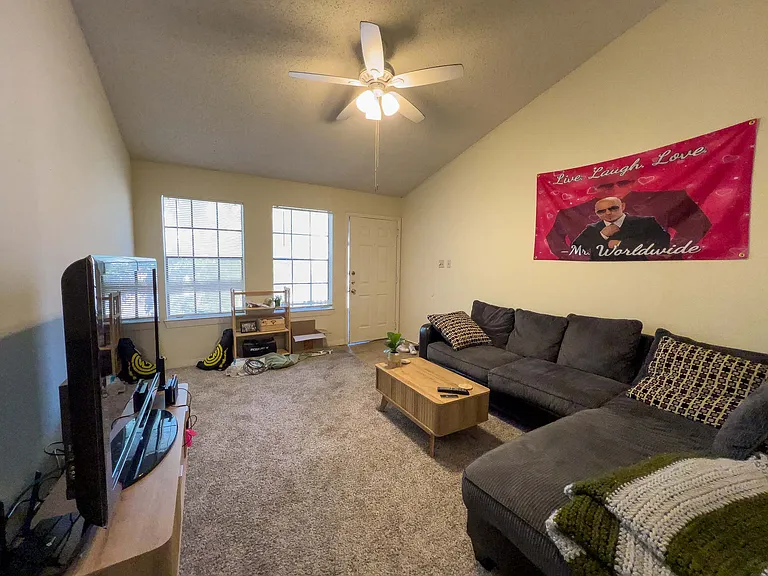 2216 San Gabriel St #308 — Photo 5