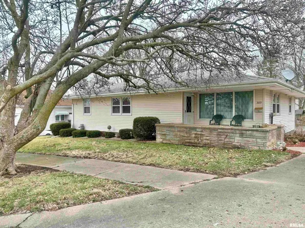 389 Park Ct, Canton, IL 61520