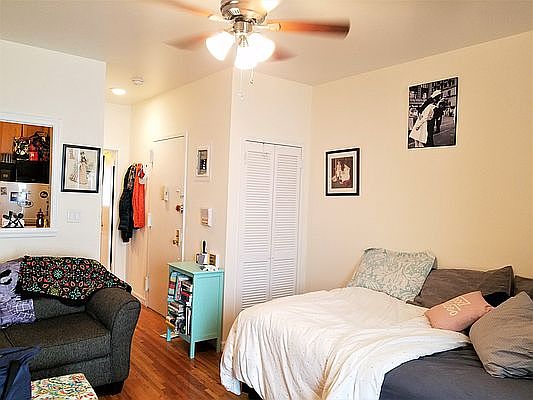 3rd image of 1667 1st Ave #D