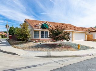 2136 Begonia Ct, Hemet, CA 92545