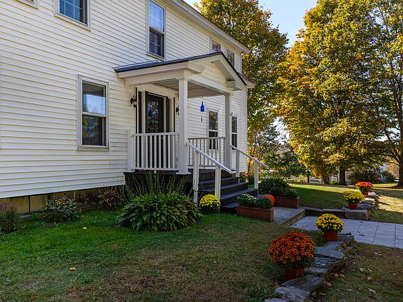 4th image of 52 Farr Road