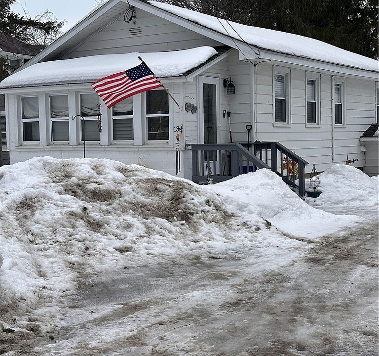 1st image of 13 Mill St