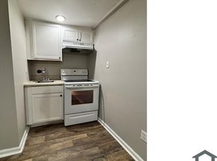 2512 Finchley Dr #B, Charlotte, NC 28215