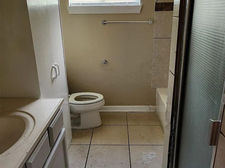 4515 White Rock St — Photo 8
