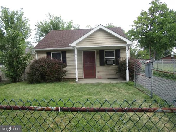 94 Grandview Ave, Morrisville, PA 19067