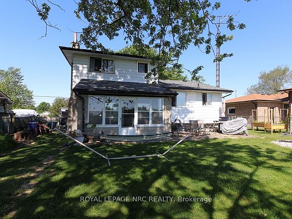 3rd image of 1006 Crescent Rd