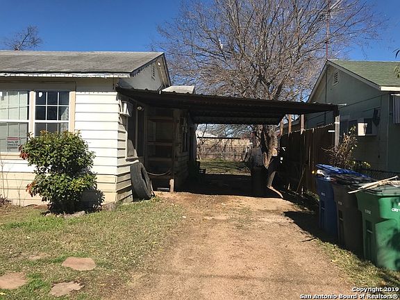 2nd image of 447 Royston Ave