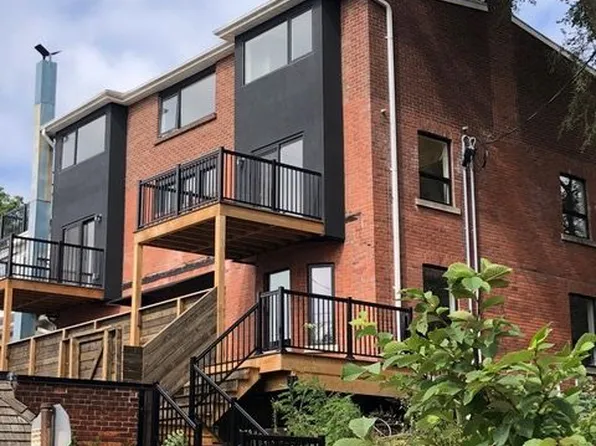 2174 Queen St E, Toronto, ON M4E 1E4