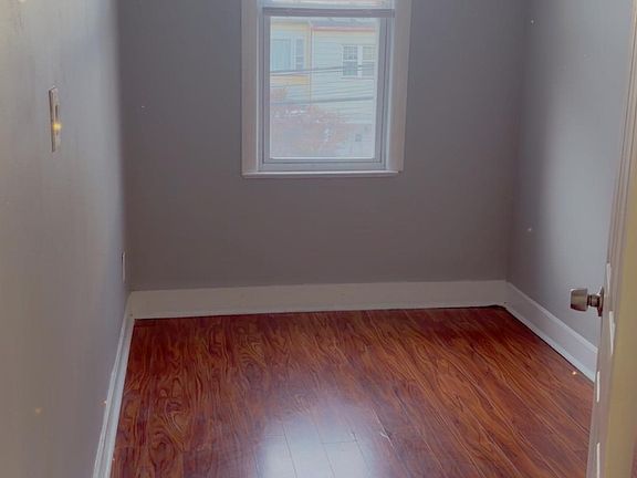 3rd image of 98 Trask Ave