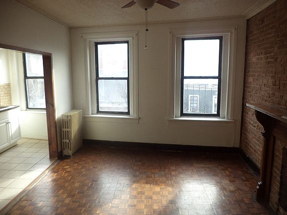 2nd image of 229 Dekalb Ave #2