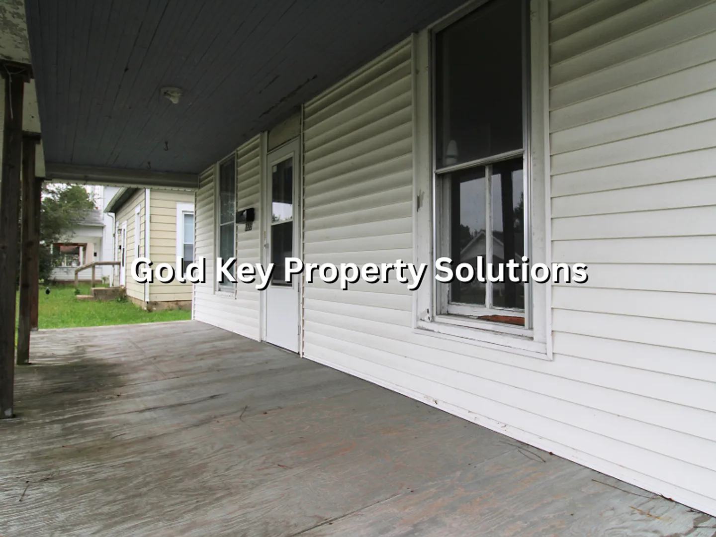 Spacious 2 Br 1 Ba House With Dining Room And Covered Porch (No Section 8) — Photo 4