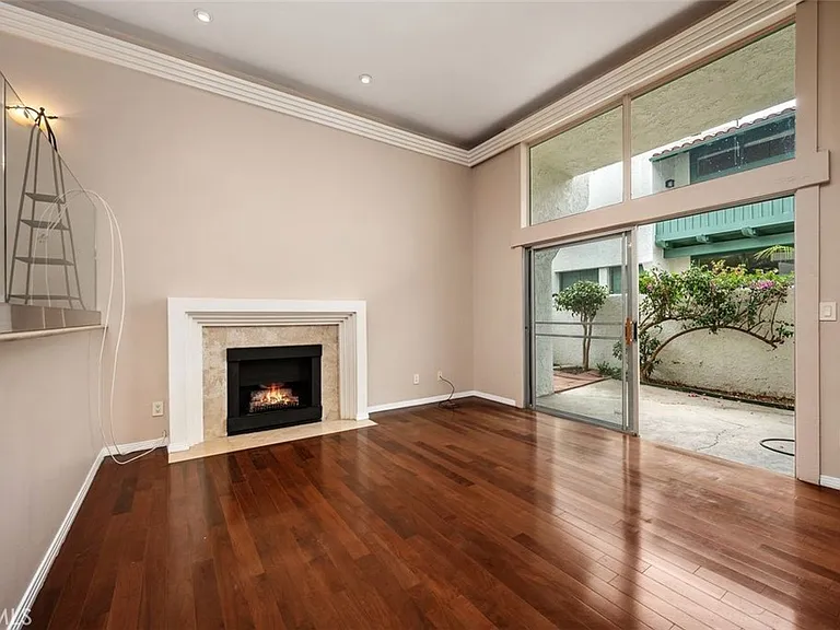 4930 McConnell Ave — Photo 5