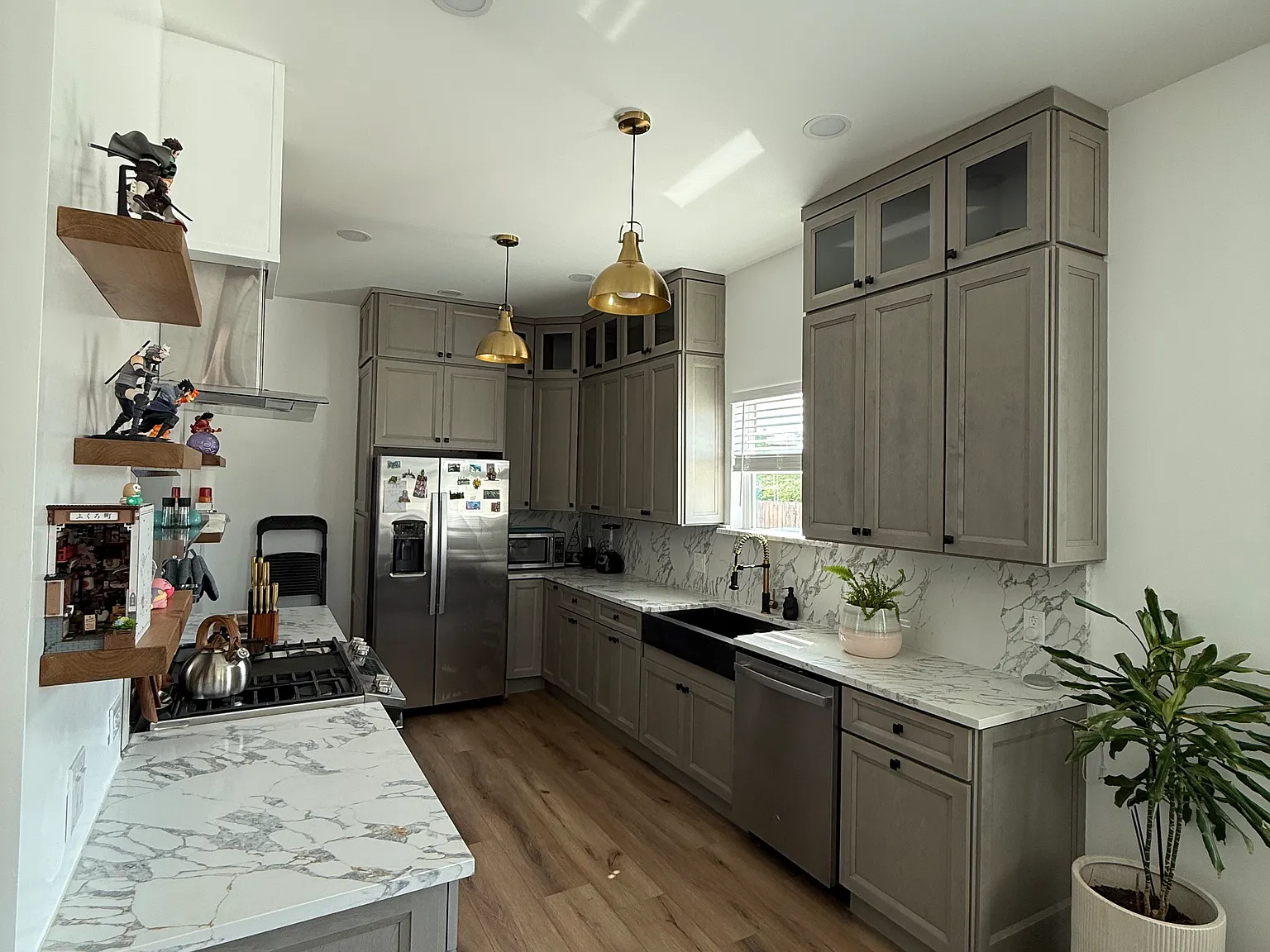 824 Elmwood Dr — Photo 4