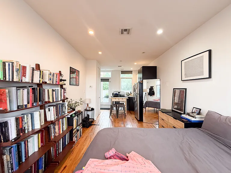 596 Quincy St #4 — Photo 2