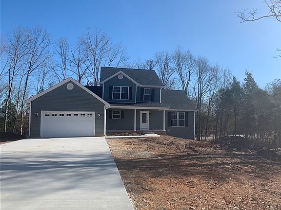 2nd image of 922 Doe Valley Pkwy W
