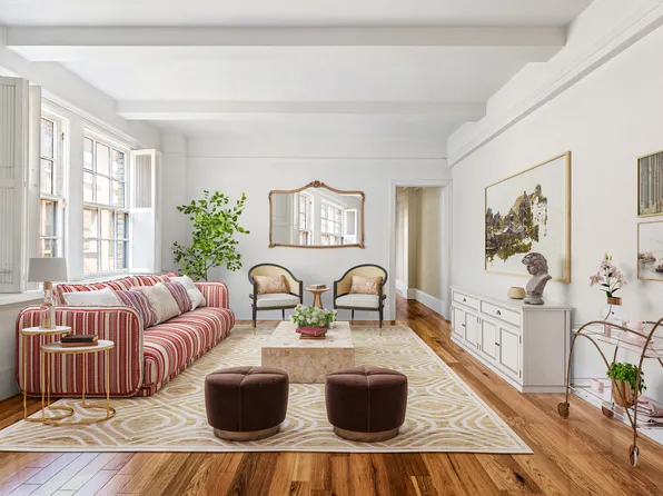 264 Lexington Avenue image 1 of 9