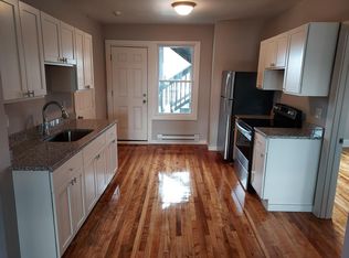 56 Shrewsbury St #3, Worcester, MA 01604