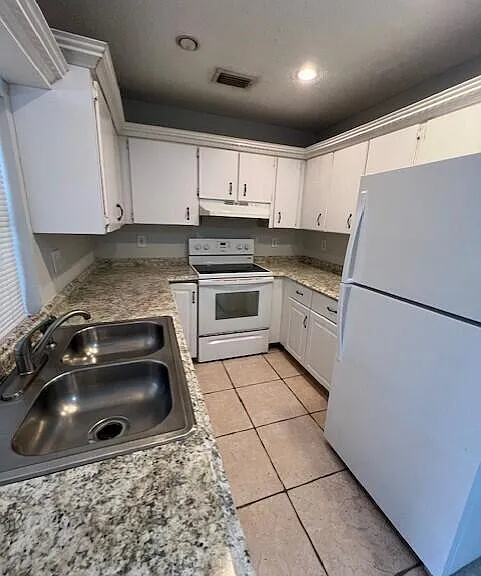 12781 Peconic Ct — Photo 4