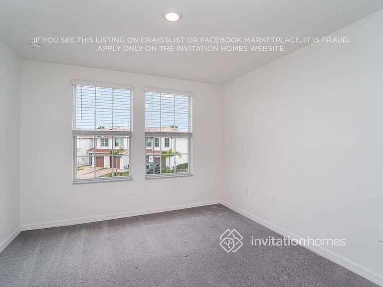 7169 Greenwood Park Cir #54 — Photo 13