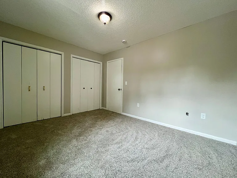 905 Brett Dr #E — Photo 24