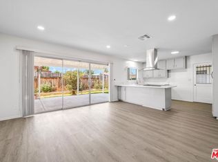 19717 Chase St, Winnetka, CA 91306