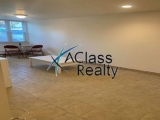 1st image of 3226 33rd St #1