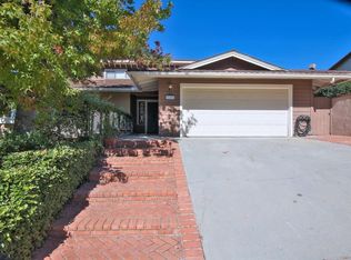 1105 Circle Dr, Escondido, CA 92025