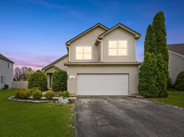 2295 N Salem Ln, Round Lake Beach, IL 60073