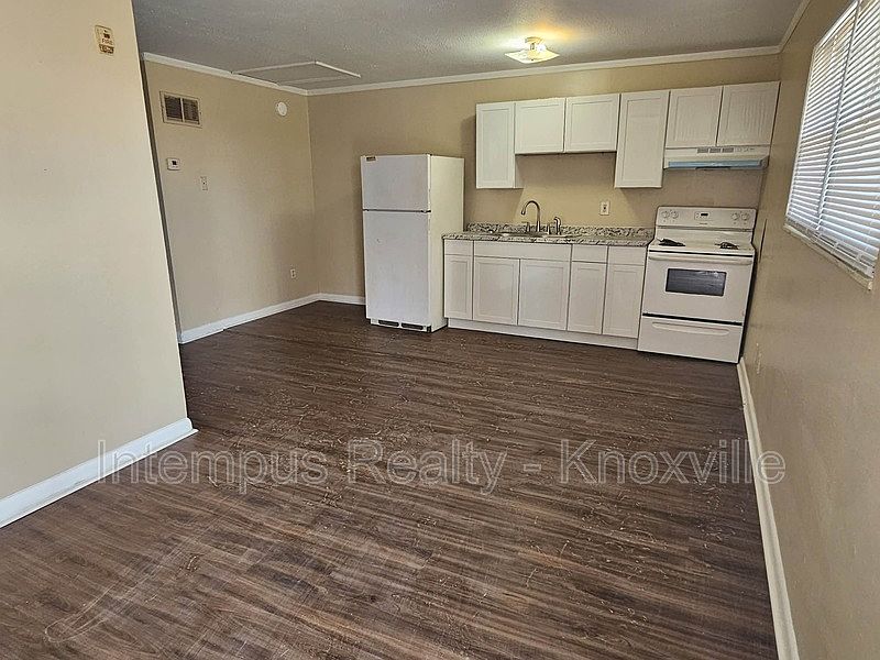 1st image of 328 Dahlia Dr APT 7