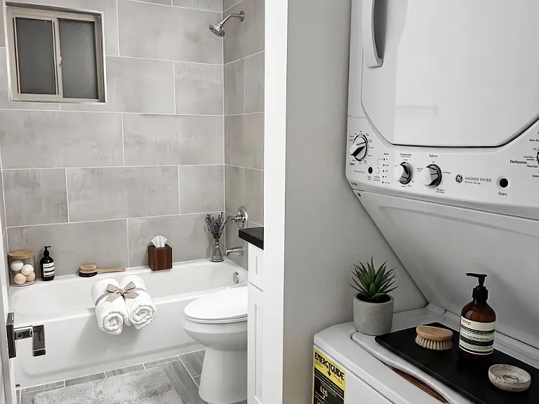 333 W Medlock Dr #13 — Photo 15