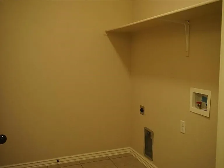 5828 Megan St — Photo 23