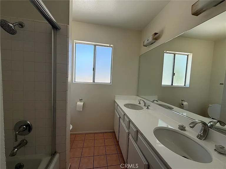 21417 Germain St — Photo 29