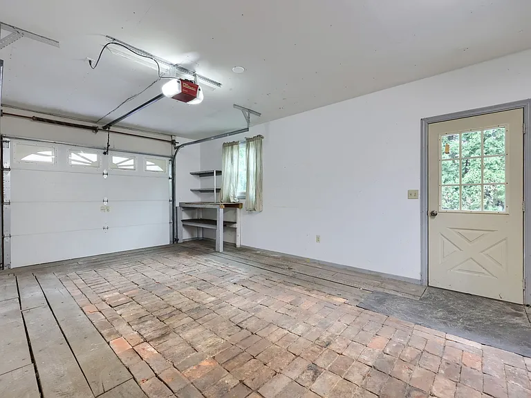 1738 W Main St #A — Photo 47