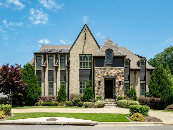 1532 Pumphouse Ct, Vestavia, AL 35243