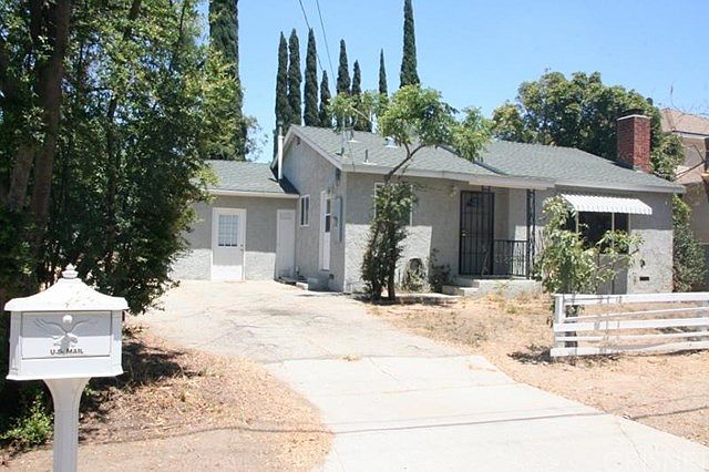 1st image of 12938 El Dorado Ave