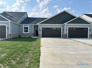238 S Bridge Rd, Northwood, OH 43619