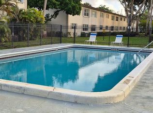 560 SE 2nd Ave, Deerfield Beach, FL 33441