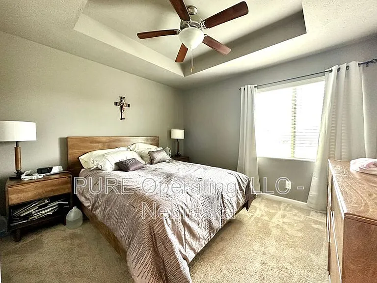 7605 N 92nd Ave — Photo 15