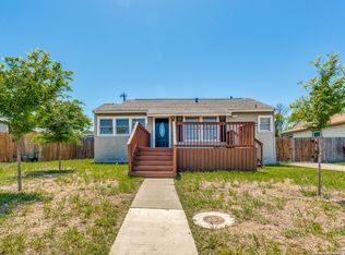 322 Merry Ann Dr, San Antonio, TX 78223