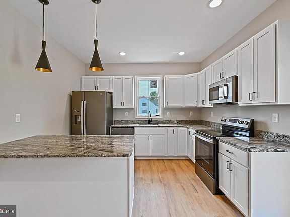 5th image of 38204 N 2nd St