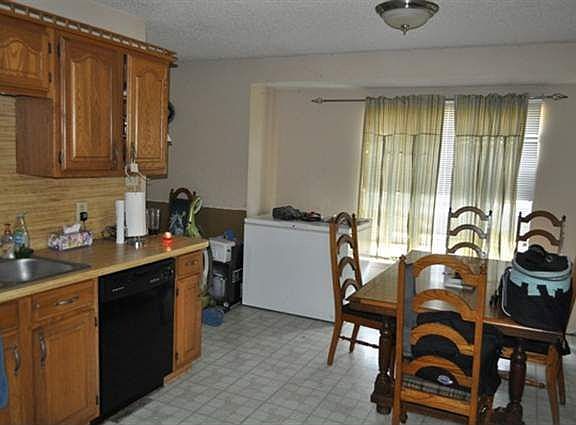 4th image of 10143 Highway 326 N