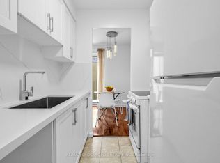 8 Kingsbridge Ct #407, Toronto, ON M2R 1L5