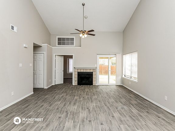 3rd image of 3219 Woodstone Trl