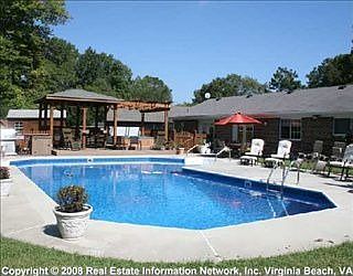 2nd image of 2360 Court Cir