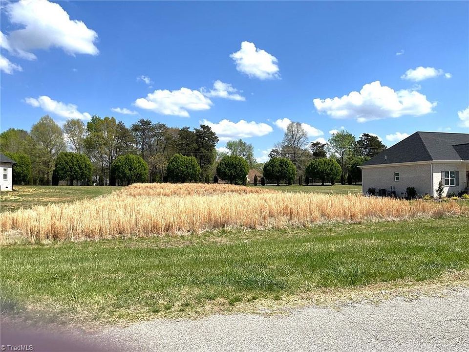 1st image of 8303 Hunters Dr #34