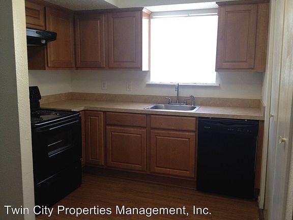 2nd image of 311 Sterling St APT B