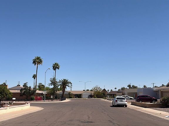 5th image of 1180 E Brenda Dr