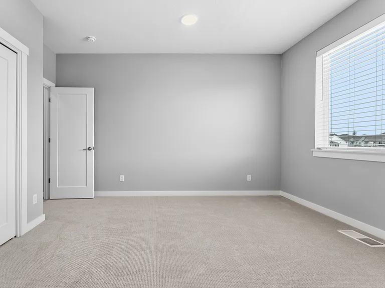 16457 NW Liberty St #1 — Photo 20