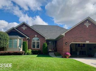 50634 Russell Dr, Macomb, MI 48044